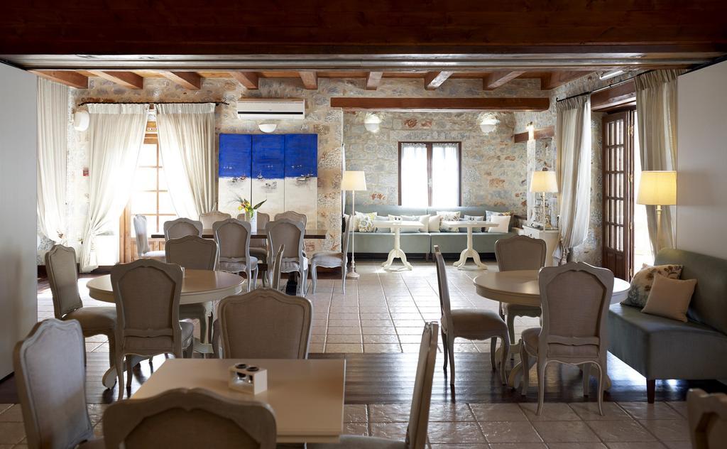 Porto Vitilo Boutique Hotel Karavostásion Extérieur photo