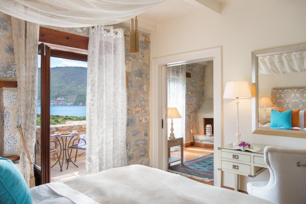Porto Vitilo Boutique Hotel Karavostásion Extérieur photo