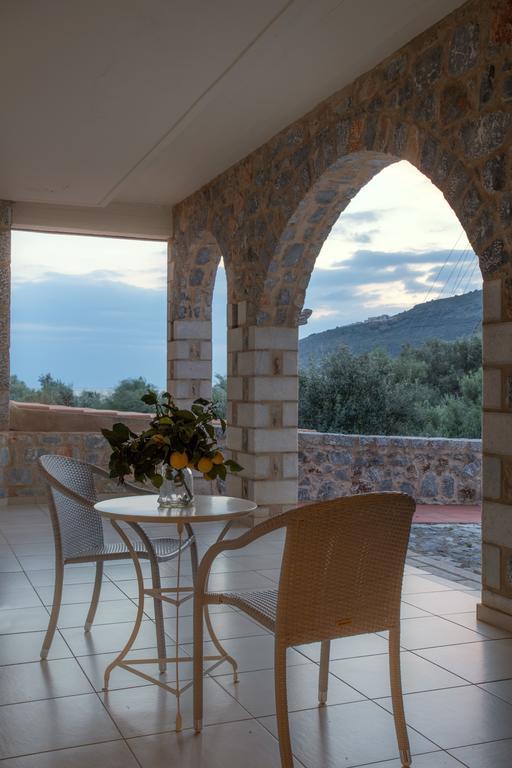 Porto Vitilo Boutique Hotel Karavostásion Extérieur photo