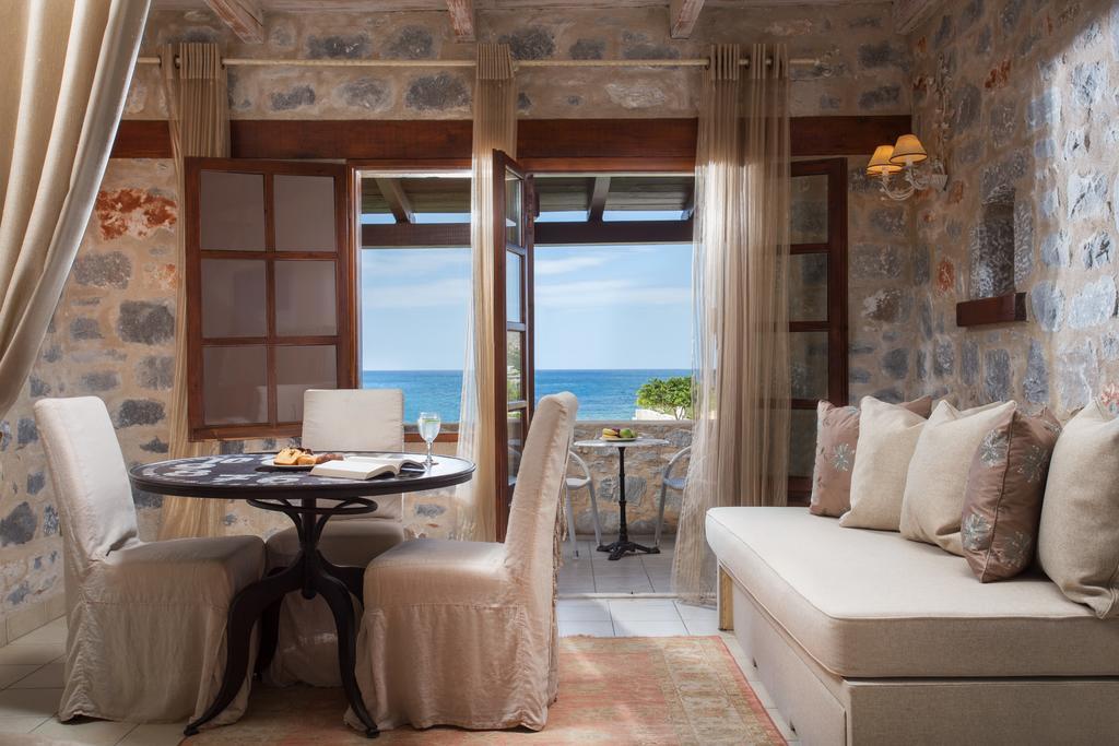 Porto Vitilo Boutique Hotel Karavostásion Extérieur photo