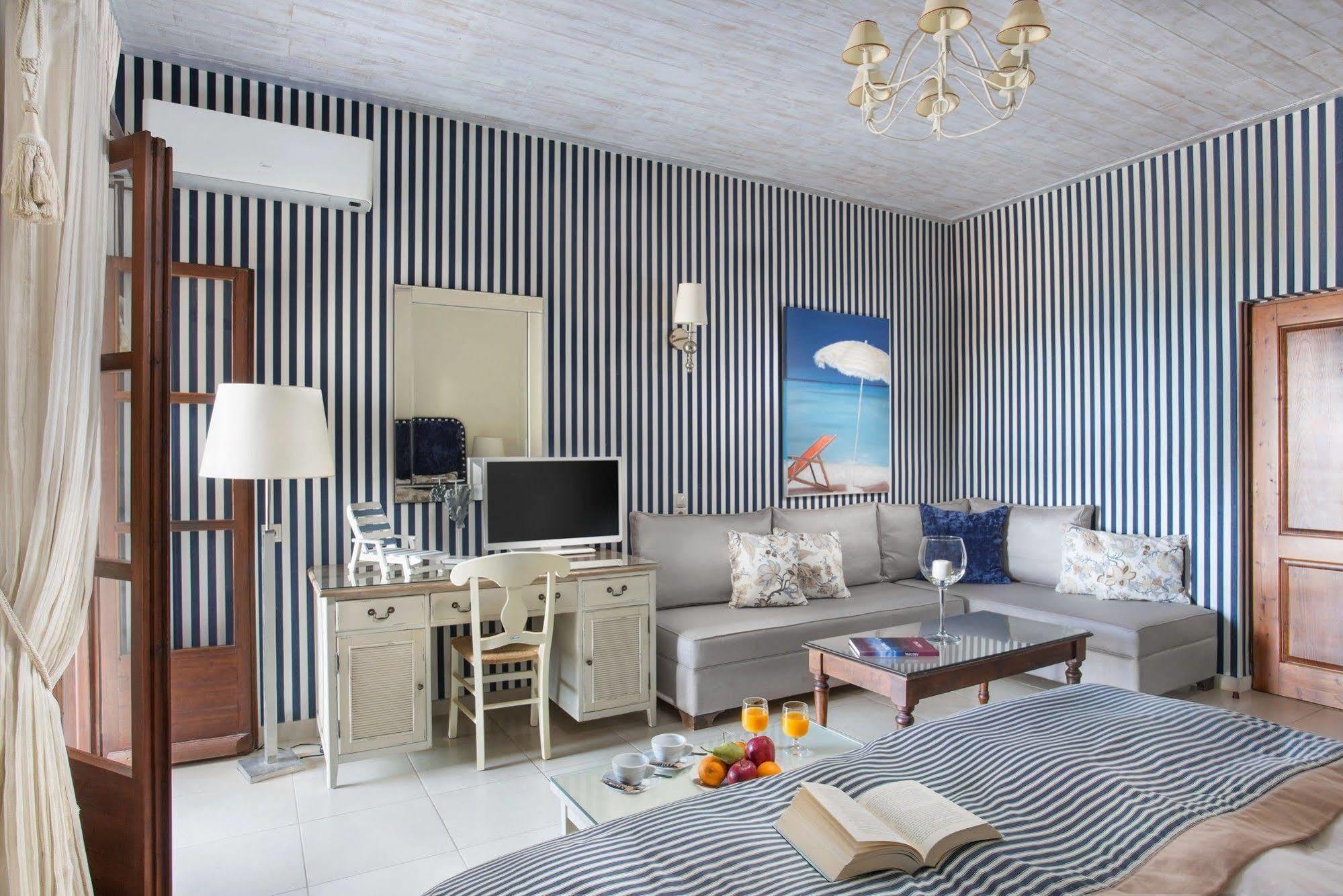 Porto Vitilo Boutique Hotel Karavostásion Extérieur photo